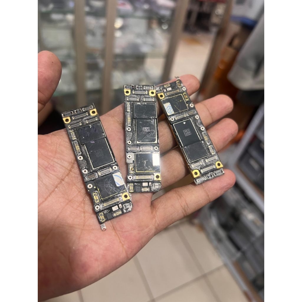 Mesin iPhone 13 bypass