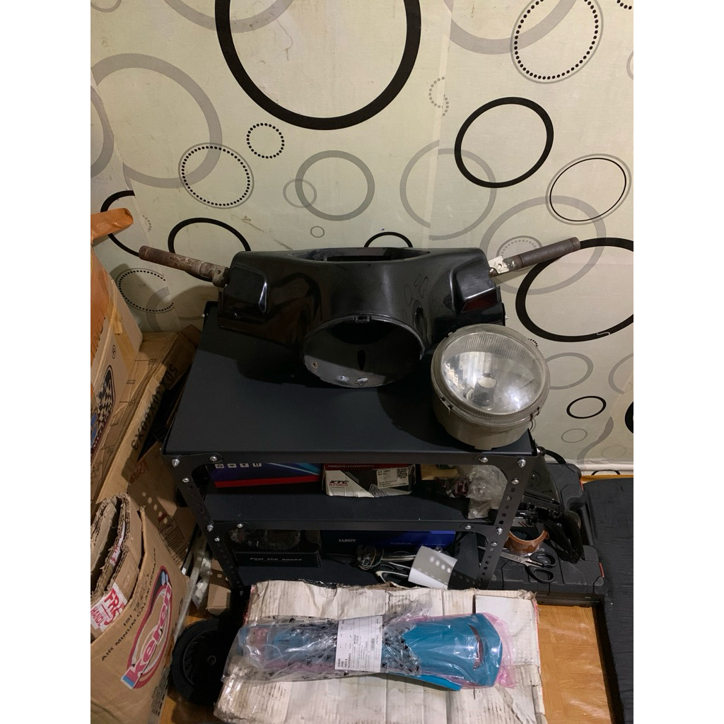 STANG BATOK LAMPU VESPA PRIMAVERA