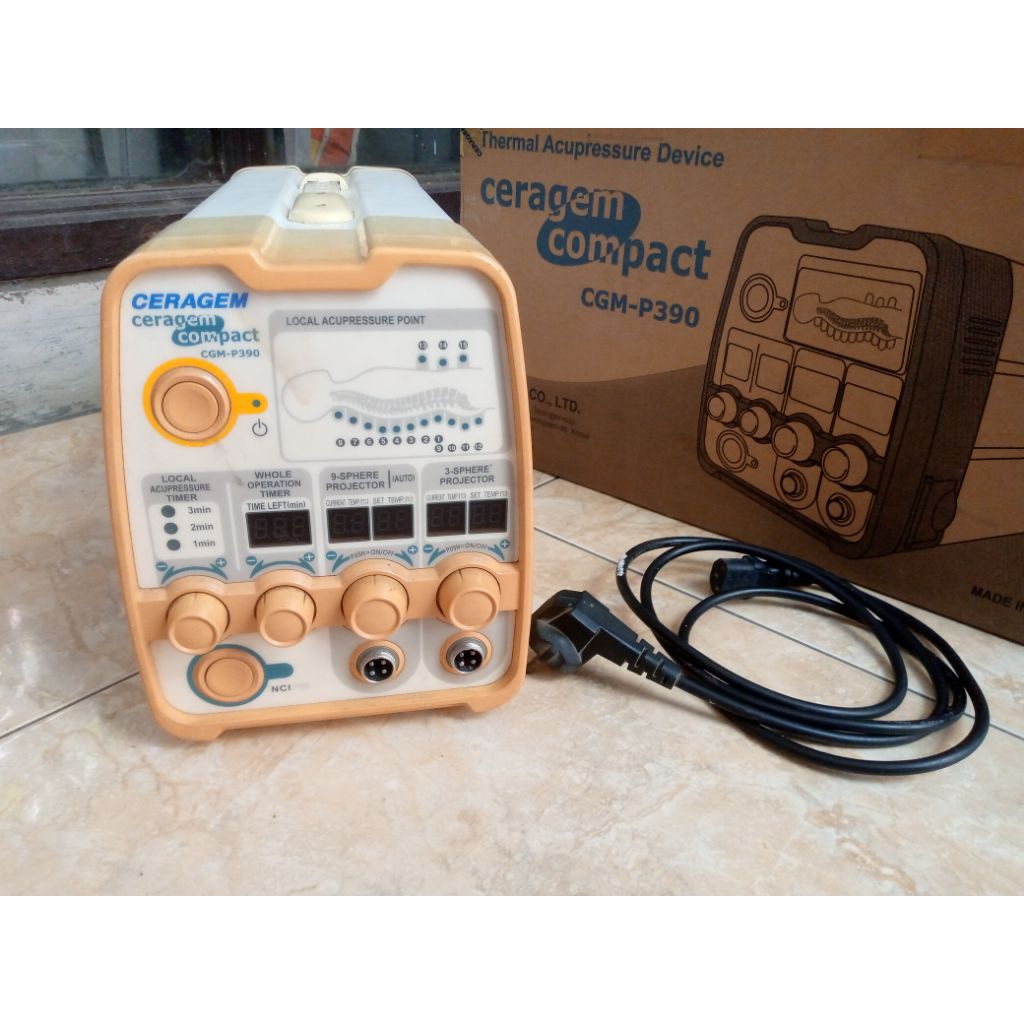 Ceragem alat terapi dan pijit