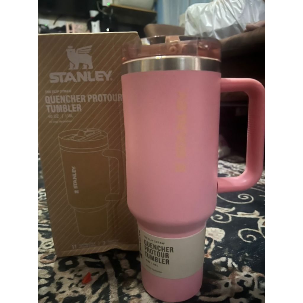 TUMVLER STANLEY QUENCHER PROTOUR 40OZ