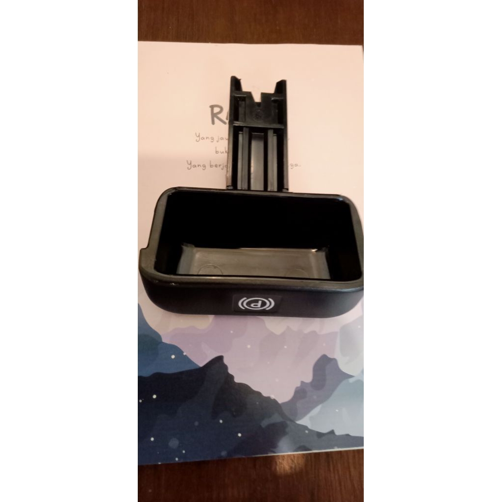 Mercedes Benz C class W203 parts : Tuas (handle) rem tangan, Emblem bulat hitam