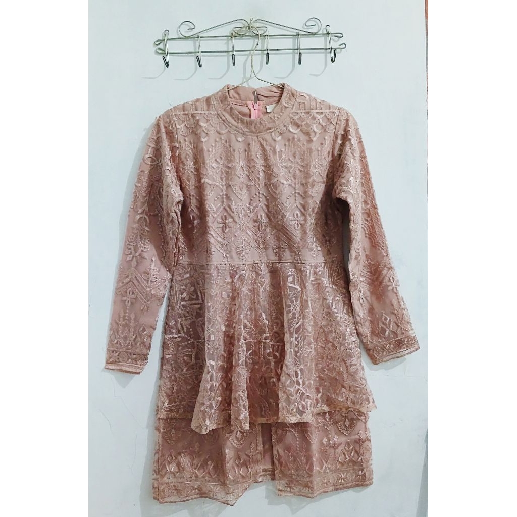 Preloved Kebaya & Rok Indah Bordir