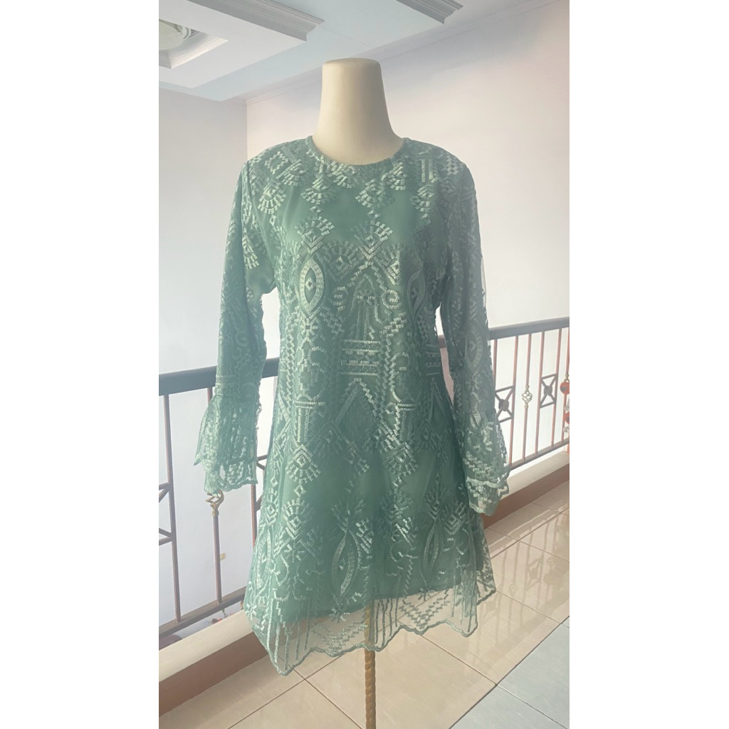 Kebaya Brokat Hijau Tosca