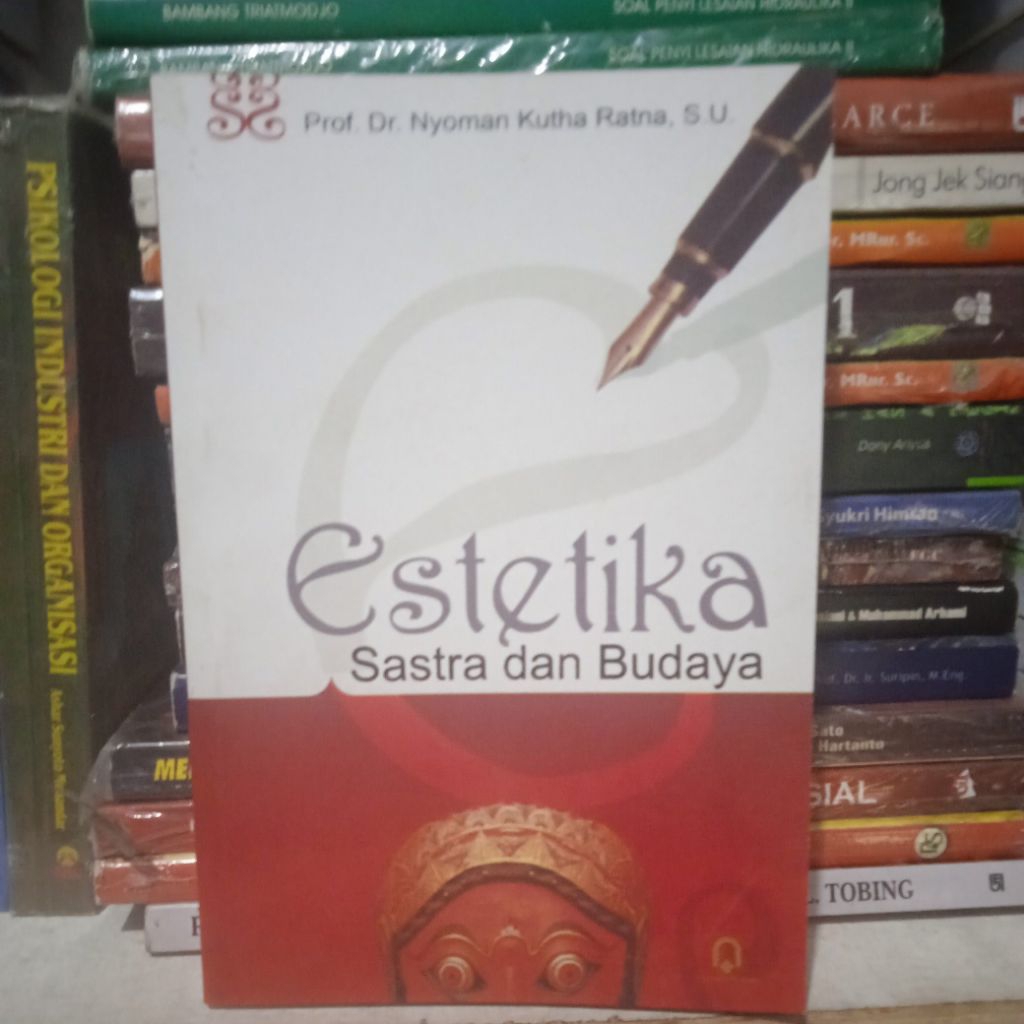 estetika sastra dan budaya