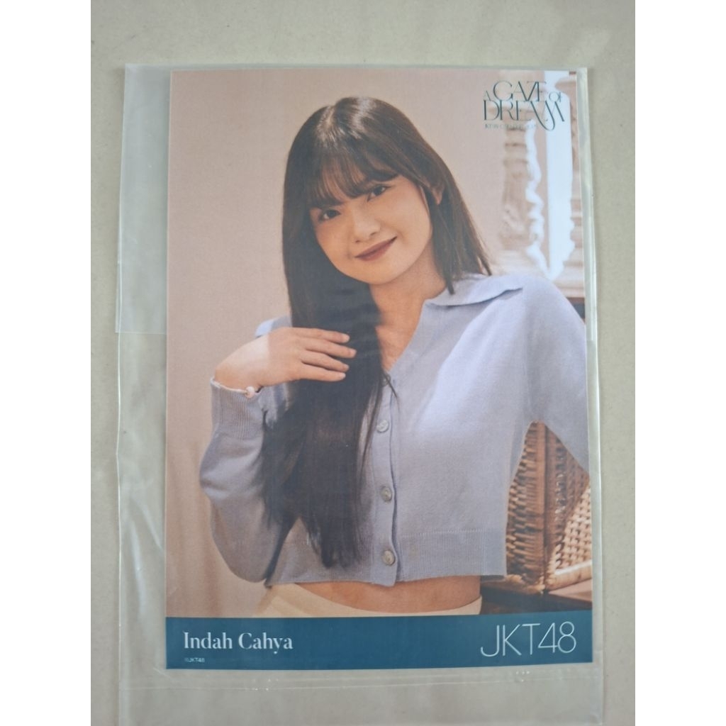 Photopack Indah JKT48 a Gaze of Dream kalender 2025