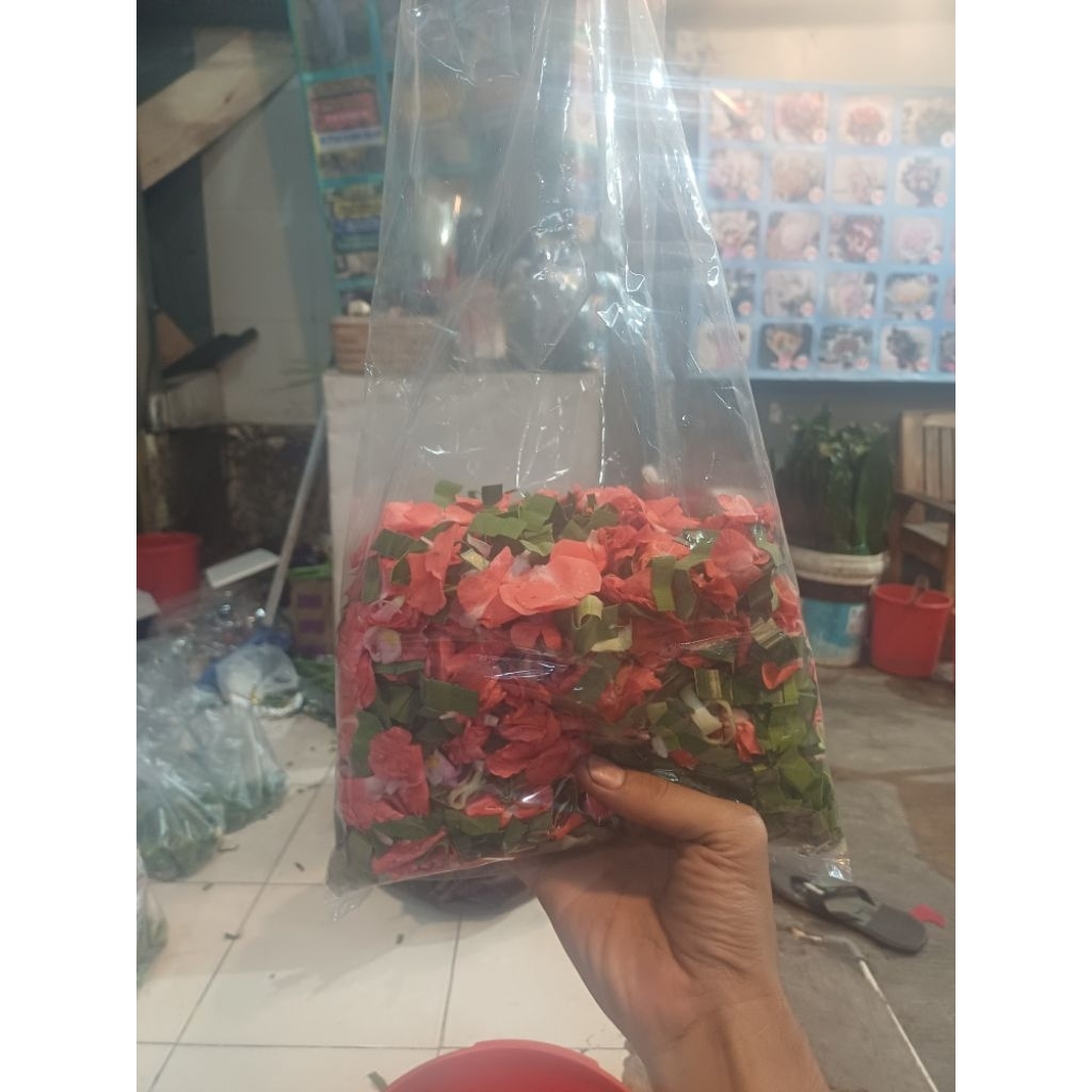 bunga tabur makam, kelopak bunga tabur makam