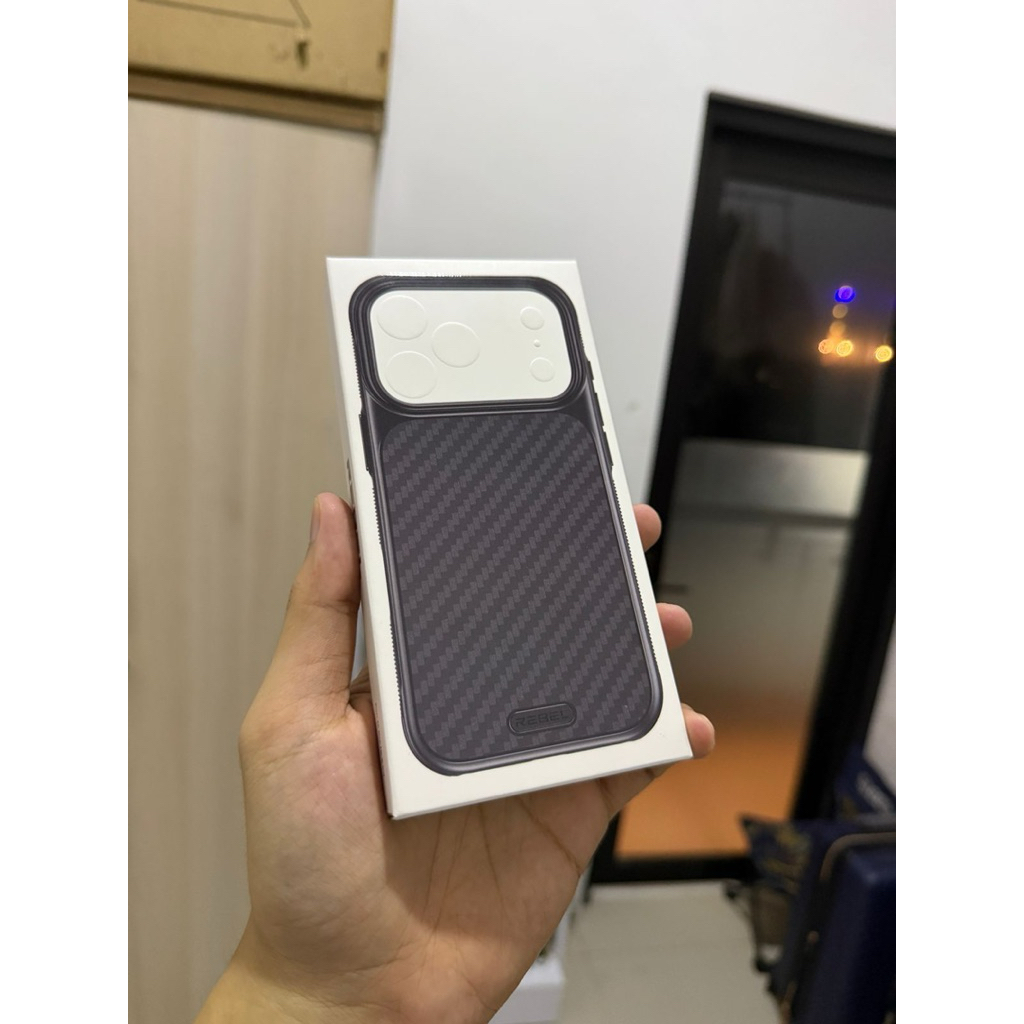 case iphone phone rebel case aramid carbon 17 pro