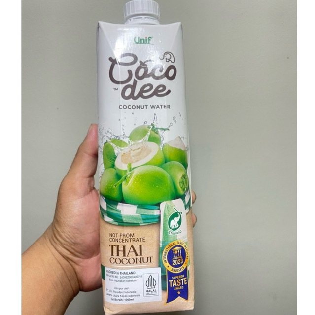 Air Kelapa Thailand Kemasan 1 liter