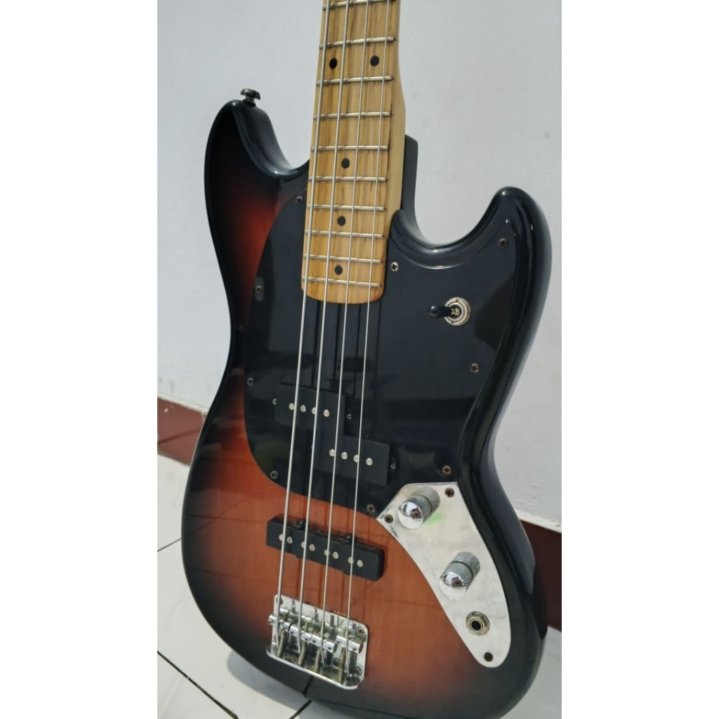 Bass Short Scale ( Second )