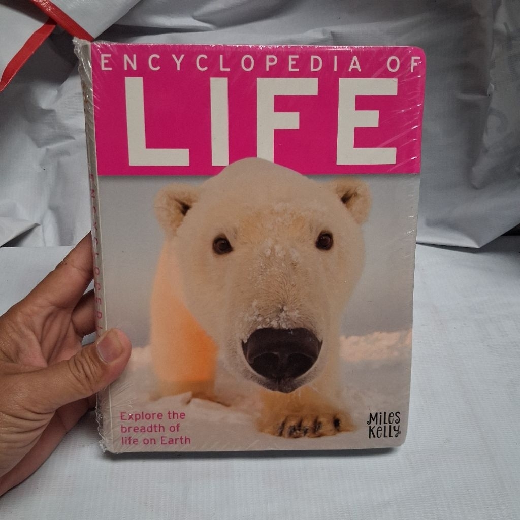 Miles Kelly - Encyclopedia of Life