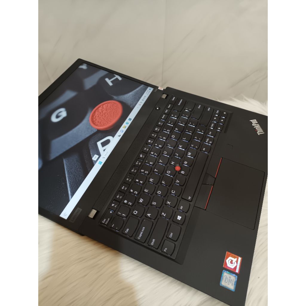 THINKPAD T490 Intel i5 gen 8 Ram 16