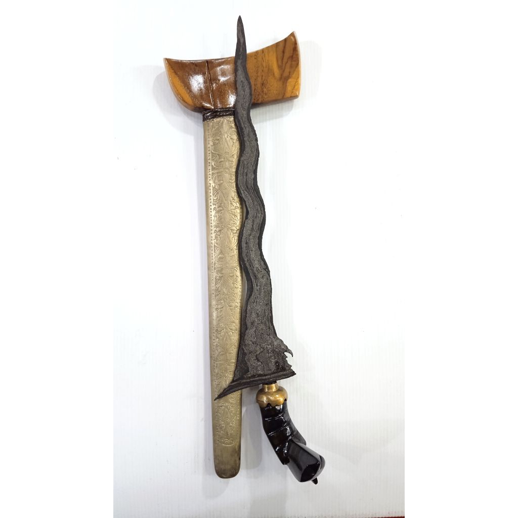 Keris Melayu sepuh terawat asli