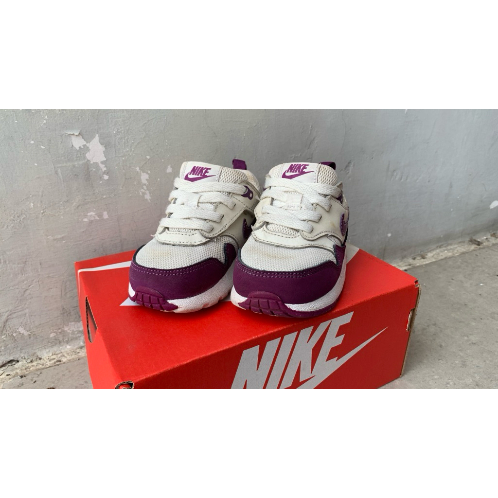 Preloved sepatu nike anak