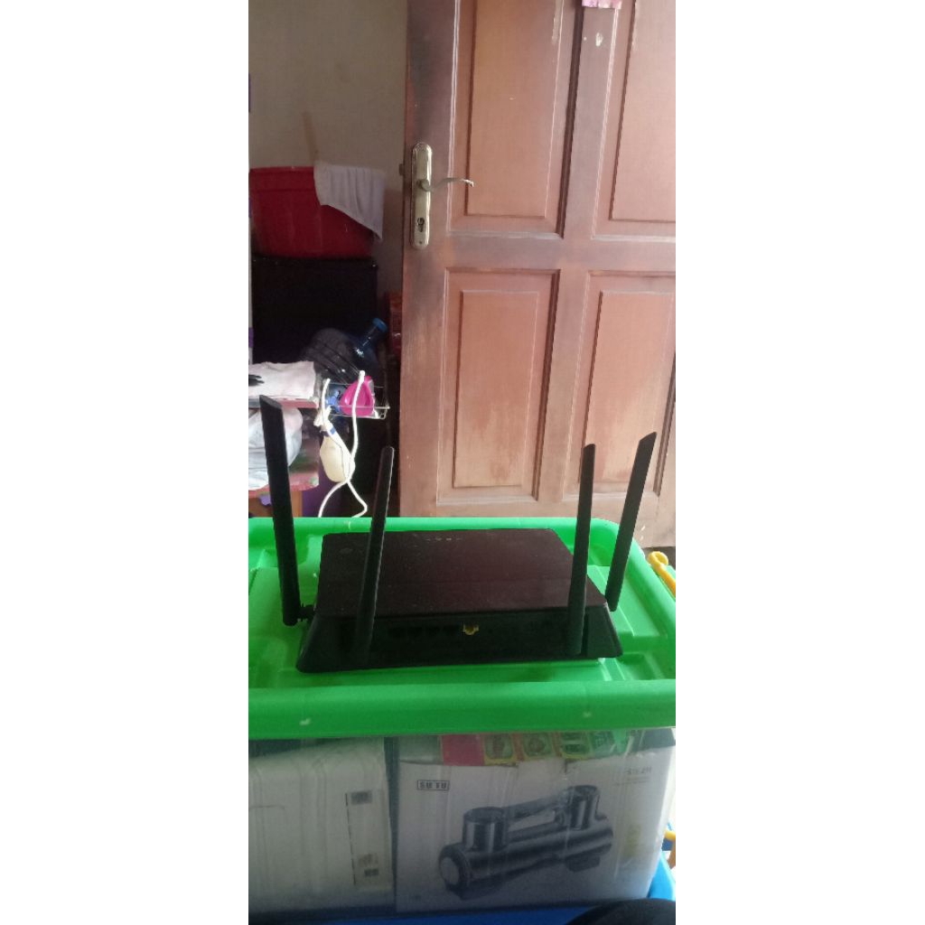 ROUTER D-LINK DIR-878 H/W VER:A1 F/W VER:1.11 4ANTENA NORMAL