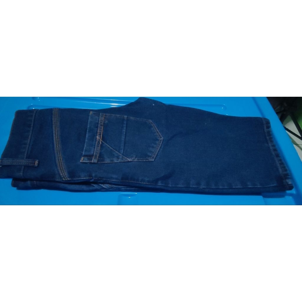 celana Levis anak laki laki