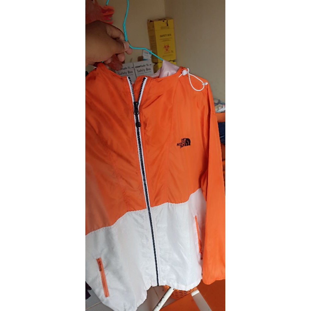 jaket tnf parasut second XL