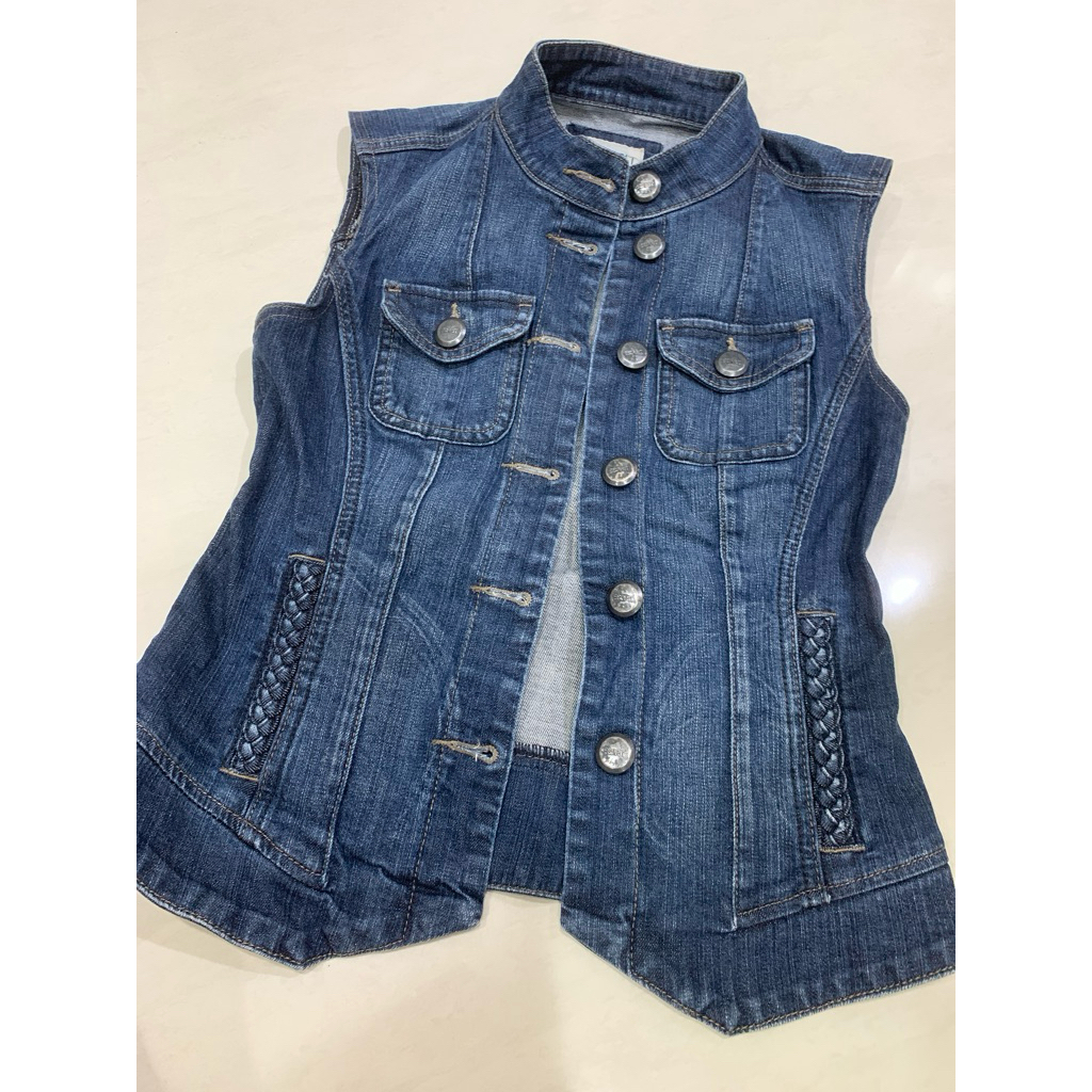 PRELOVED MURAH - Top/Atasan size sesuai varian rompi jeans branded atasan wanita branded esprit prel
