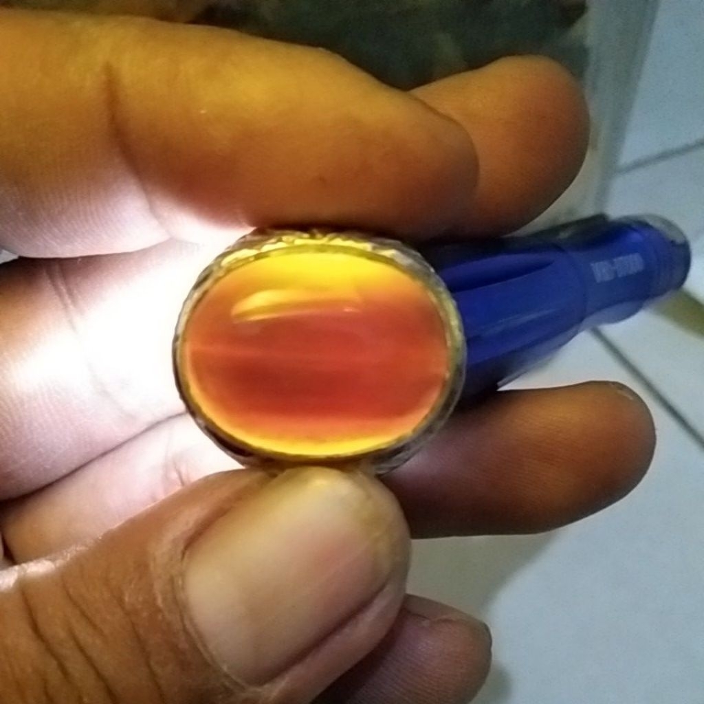 CINCIN NATURAL BATU FOSIL KELOR CRYSTAL TEMBUS MERAH SERAT KENDIT