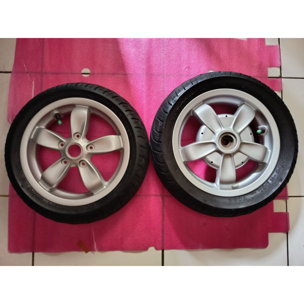 velg veleg Vespa Primavera ring 11 LX S LXV original copotna