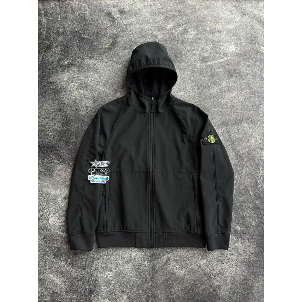 Softshell stone island black