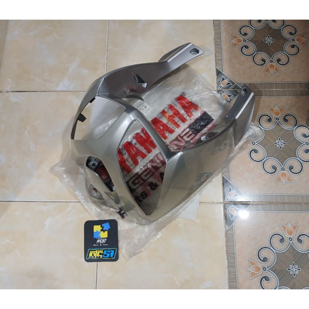 Tameng panel dada depan original yamaha nouvo z silver