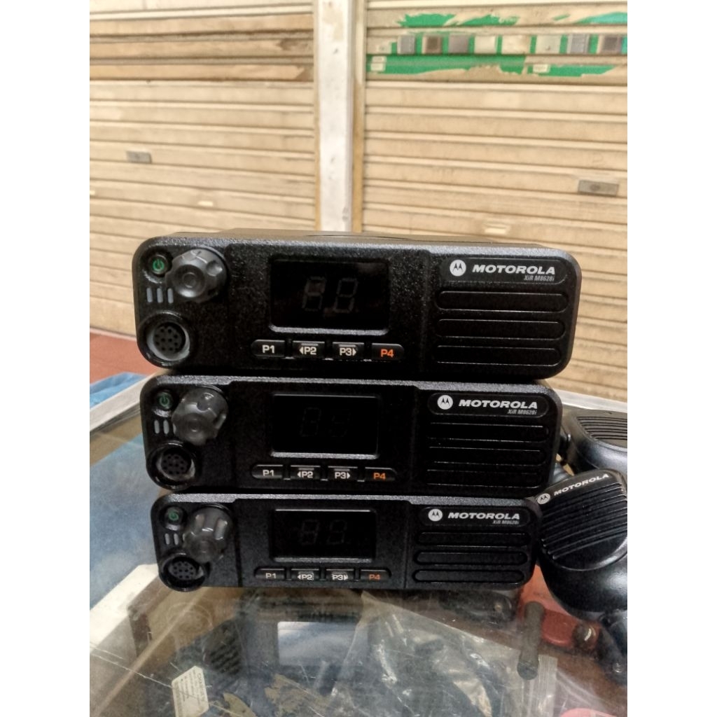 radio rig motorola xir m8628i uhf 350mhz bekas normal siap pakai