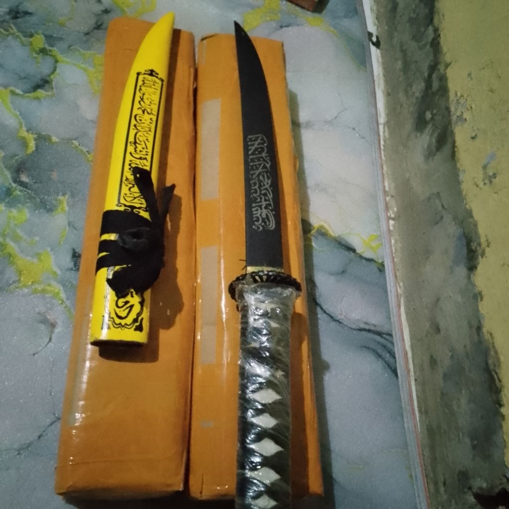 (COD)Katana_Tanto kuning