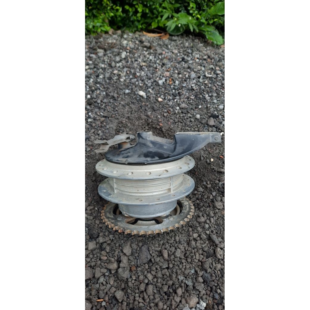 Tromol Belakang set original megapro primus bekas copotan motor