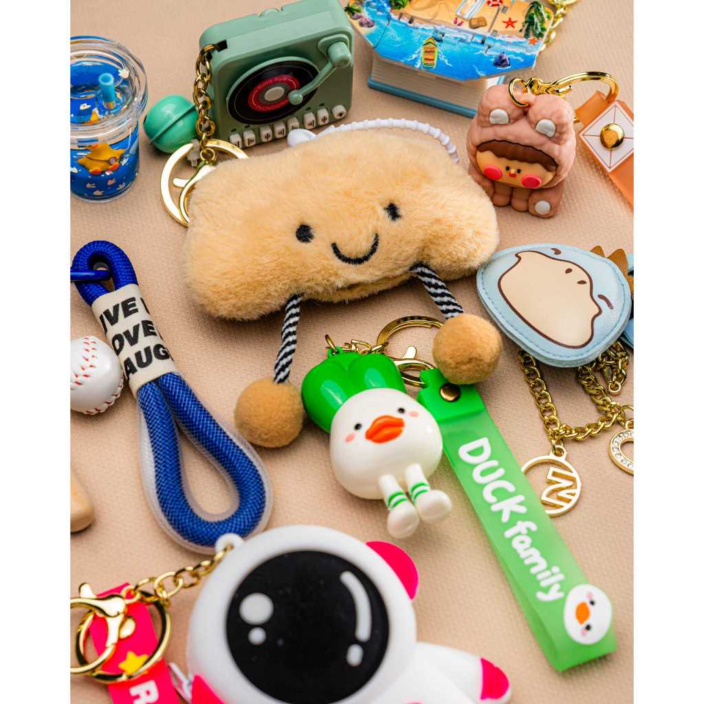 Gantungan Tas Elizabeth Bag Charm Flash Sale 0816-0007 (Model dan Warna Random)