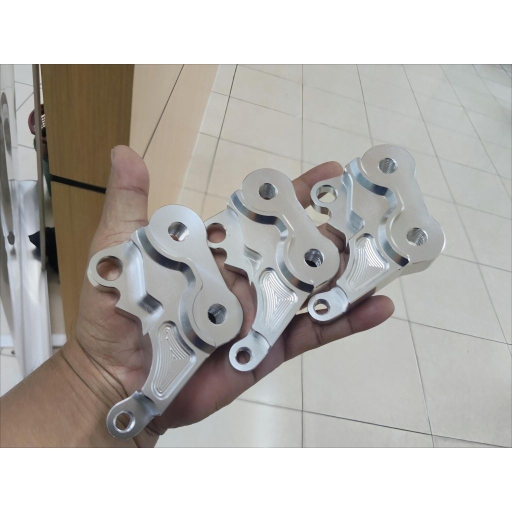 Breket dudukan kaliper RCB/NISSIN 2P utk Rx king tua Rx king Lama disk ukuran 300mm