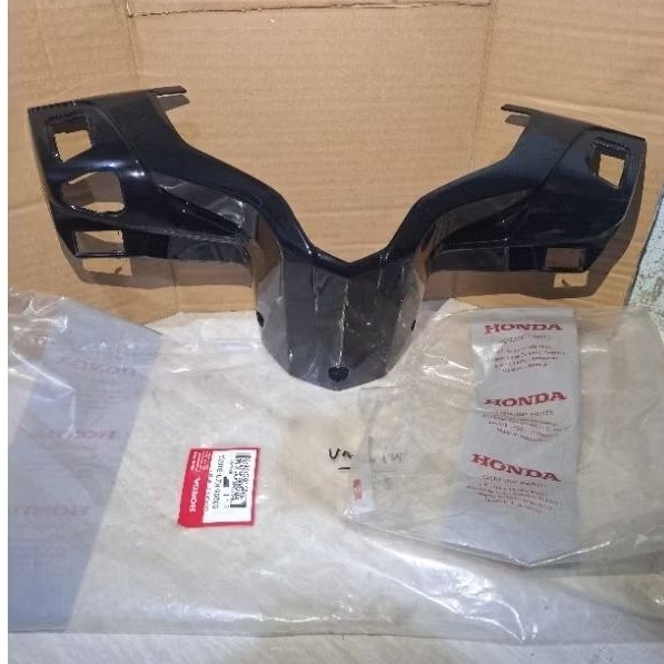 cover batok belakang honda vario 125 Fi KZR idling stop ISS original ahm honda 53206-KZR-B10ZA