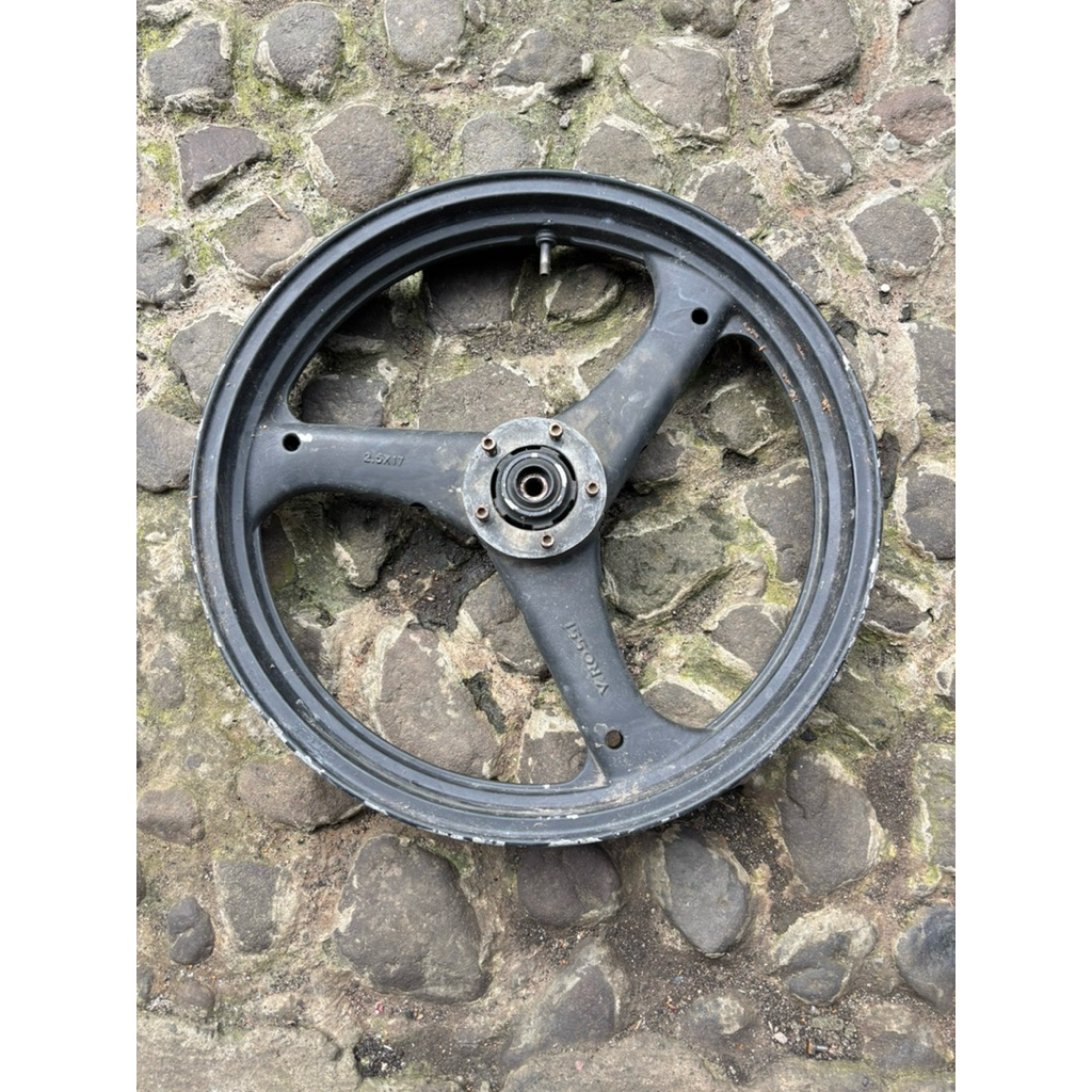 velg depan palang 3 vrossi ukur 250 r17 bekas