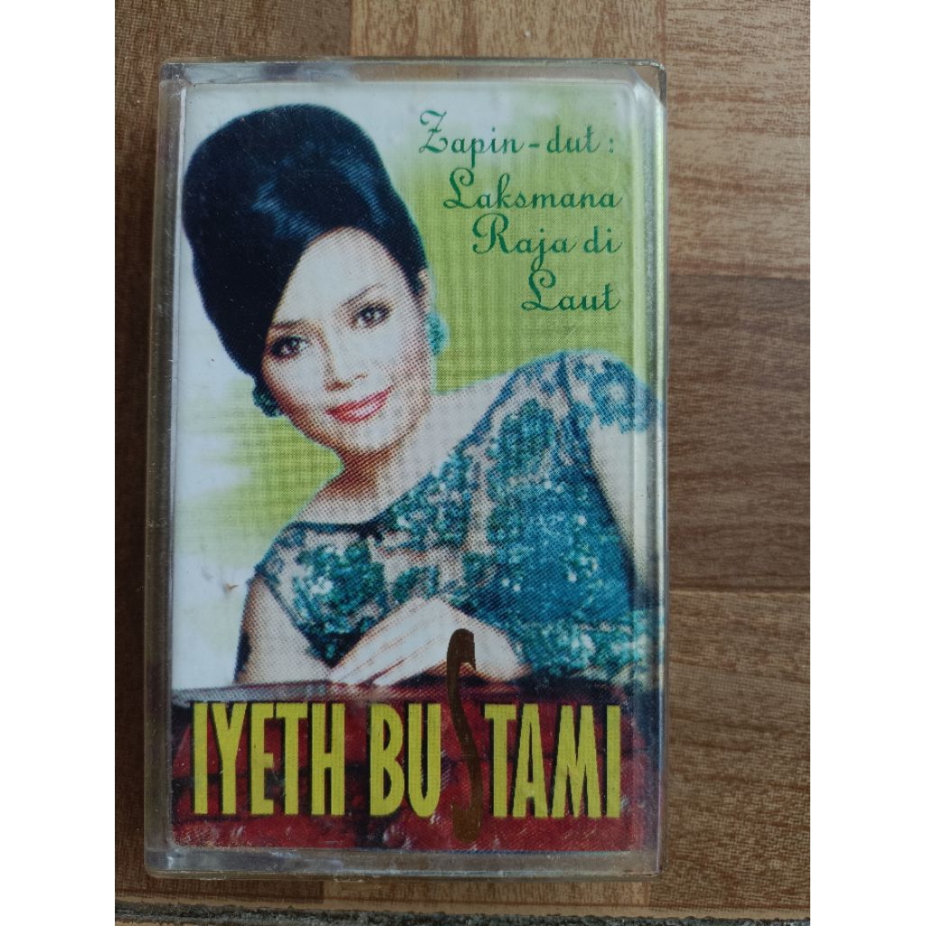 kaset pita IYETH BUSTAMI "laksmana raja di laut"