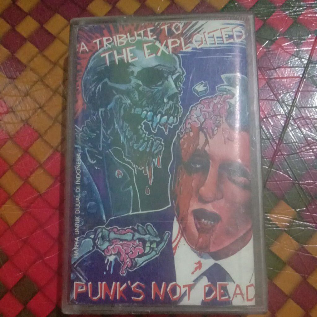 KASET PITA A TRIBUTE TO THE EXPLOITED PUNK'S NOT DEAD
