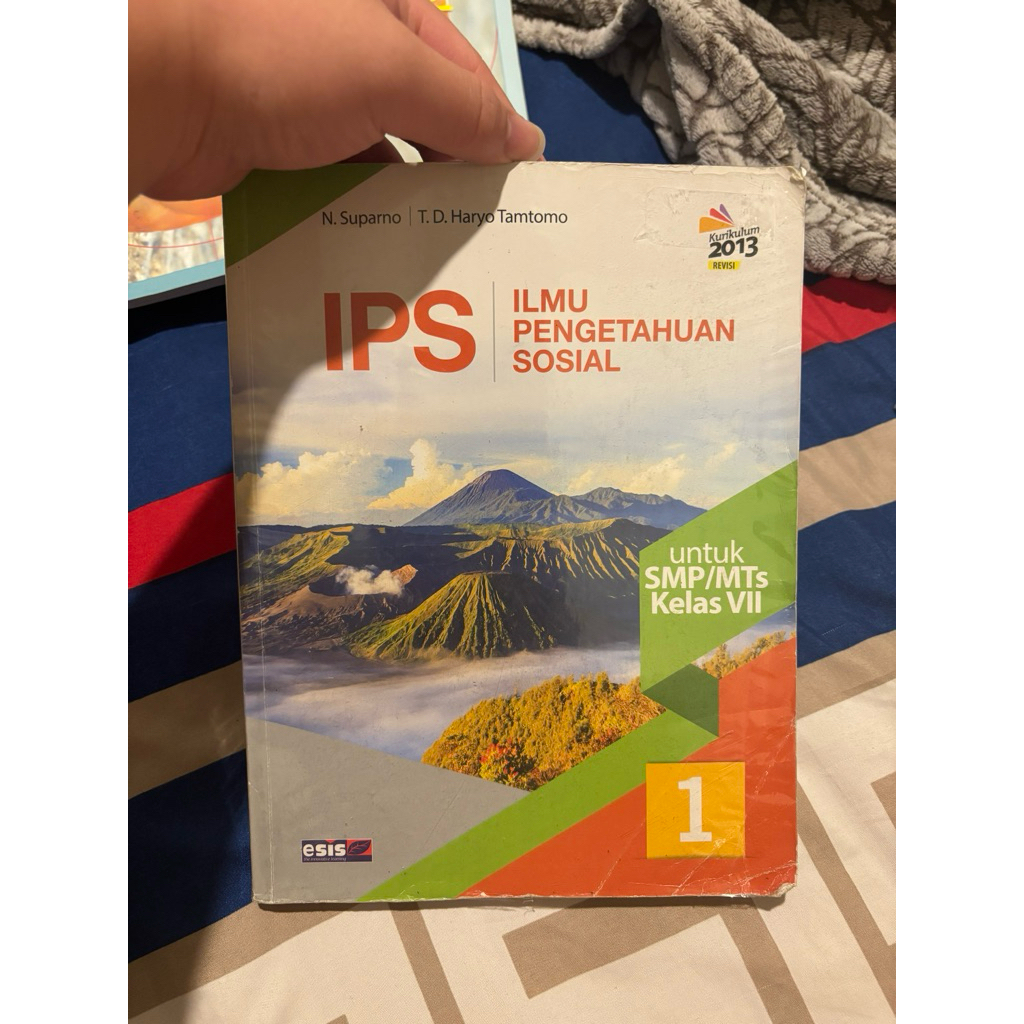 Buku IPS SMP Kelas 7 Kurikulum 2013