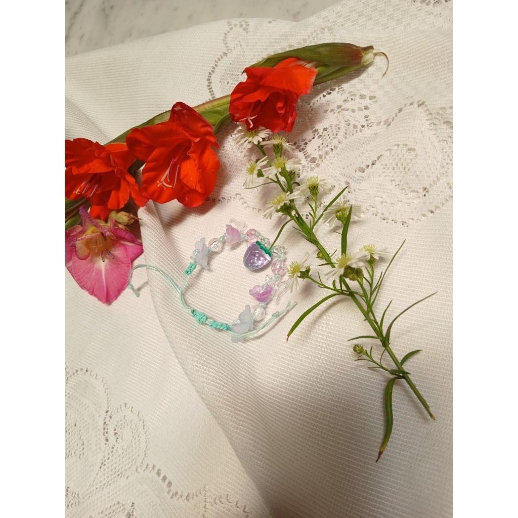 Lilu Beads – Lavender Strawberry Fairy Bracelet | Gelang Tali Mint Manik Stroberi Ungu Estetik Wanit