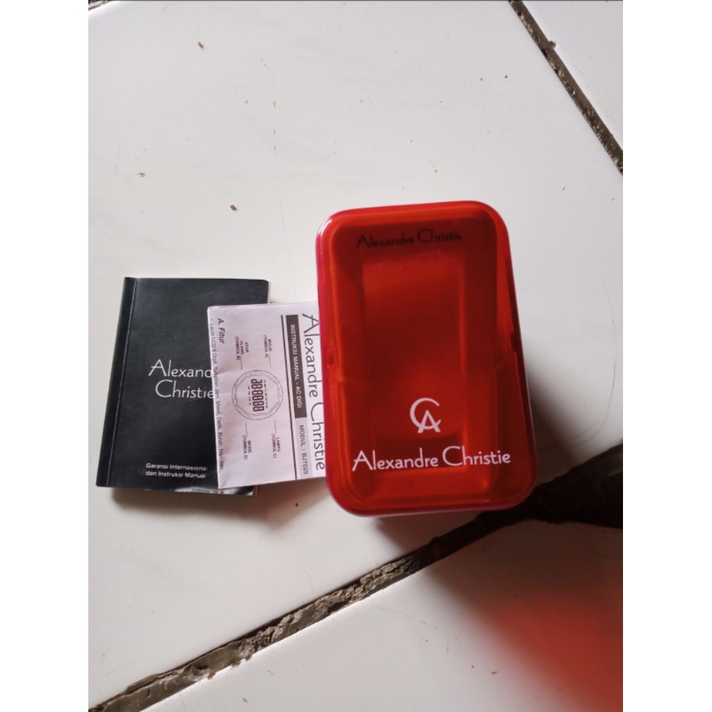 Kotak Jam Alexandre Christie baca deskripsi