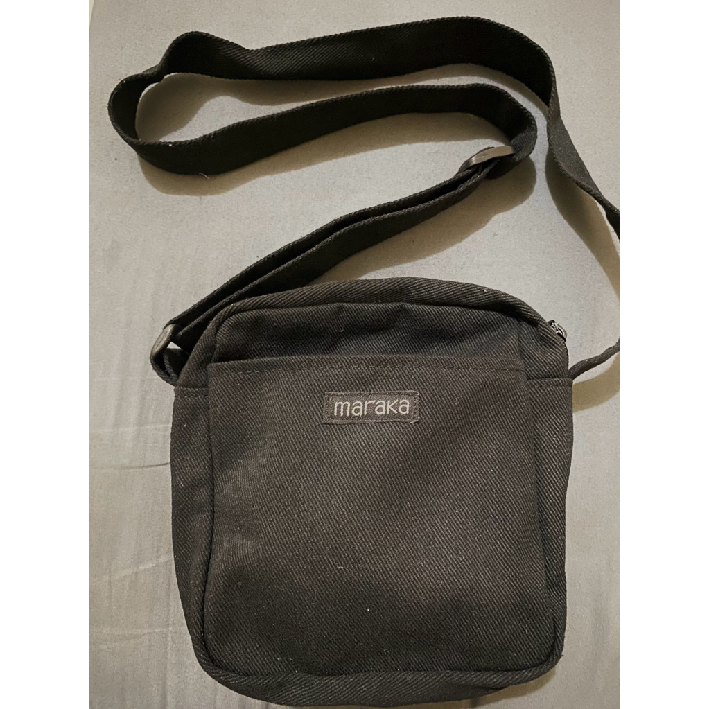 Tas Selempang Wanita/Pria (Preloved)