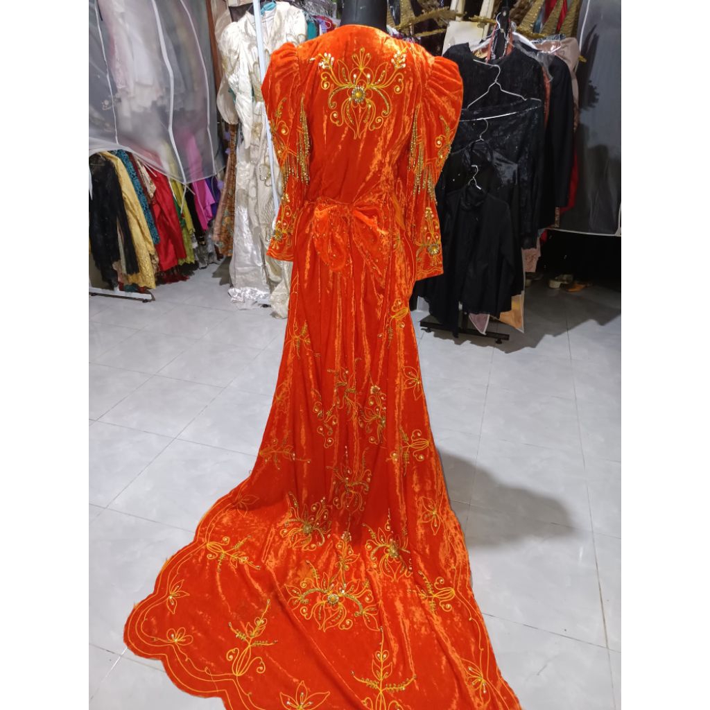 gaun beludru preloved/gaun preloved