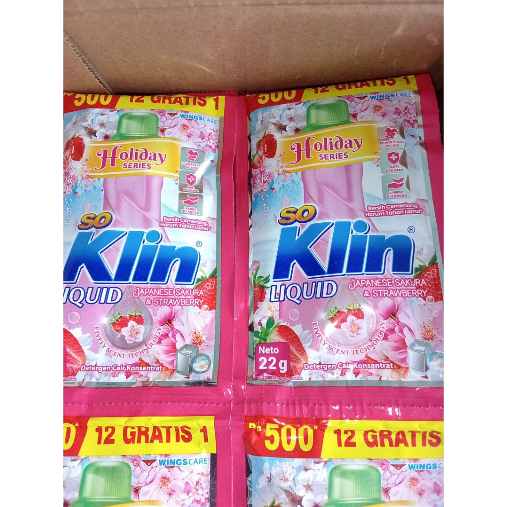 Soklin cair Japanese sakura and strawberry detergen liquid sachet 22g 1 karton isi 130pcs