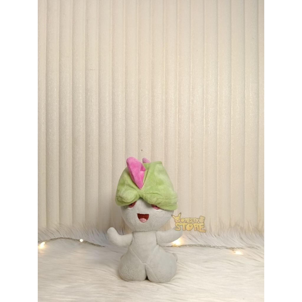 Boneka Pokemon Ralts - Pokemon Center