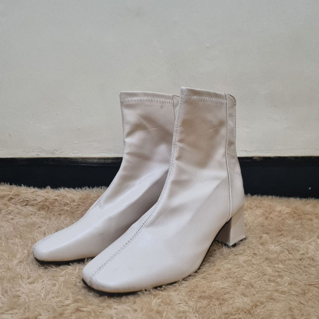 Preloved sepatu boots wanita