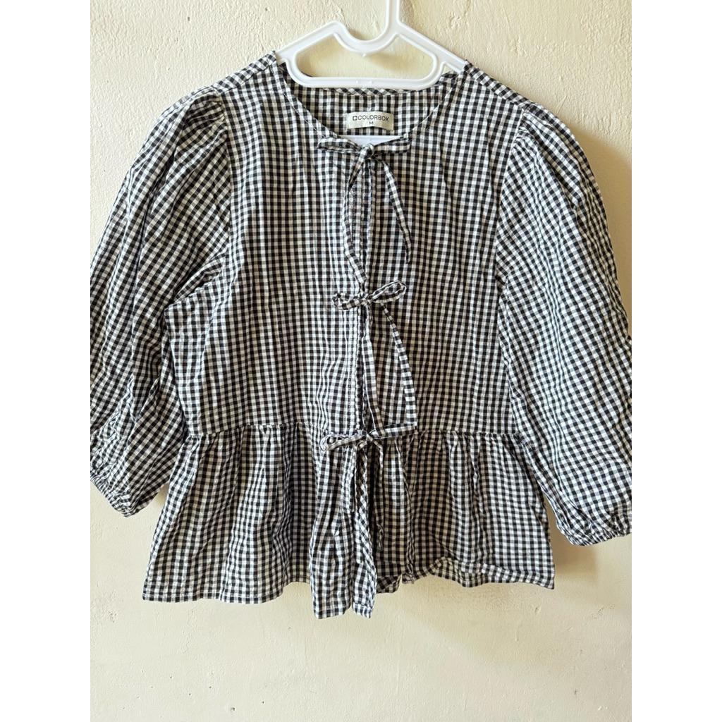 COLORBOX LIKE NEW SIZE M-preloved