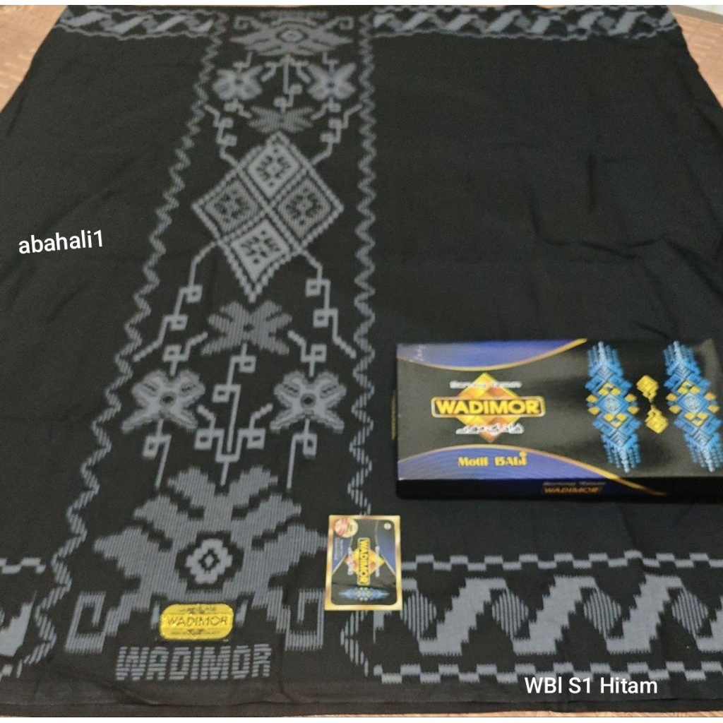 Sarung Wadimor Bali 555 Wadimor Motif Bali 555 Wadimor Hitam Motif