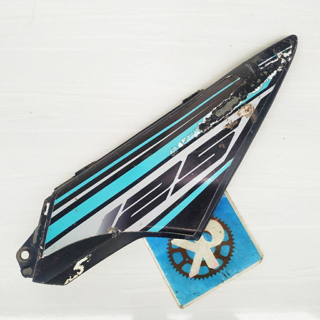 sambungan cover body samping kiri supra x125 original second