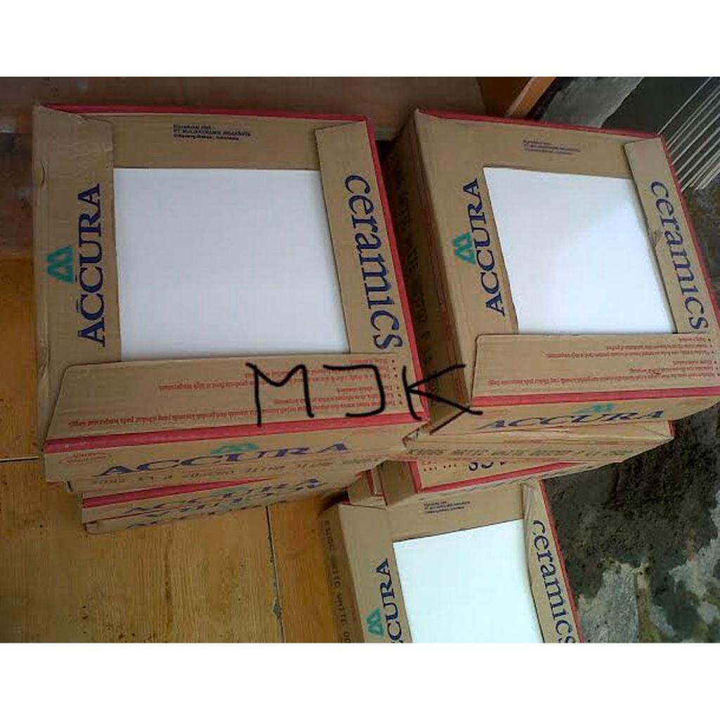 Keramik Lantai 30x30 Mulia Accura Putih | Keramik Lantai Glossy Minimalis