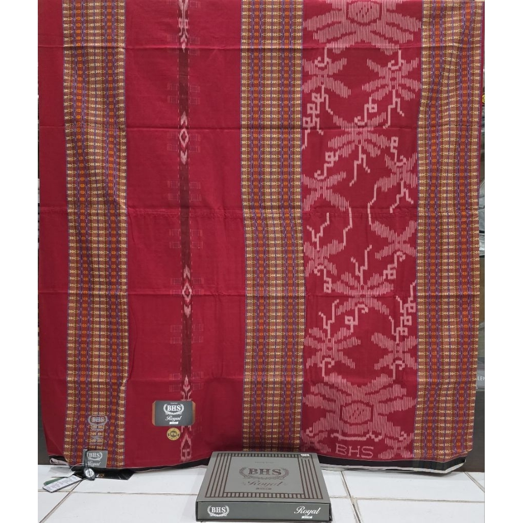Sarung BHS Royal MS Sutra 50 Motif ITG Silver