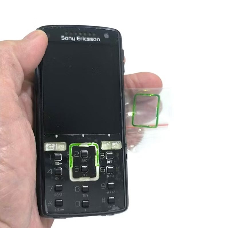 Sony Ericsson K850 K850i buat bahan kanibalan - nyala keypad aja.