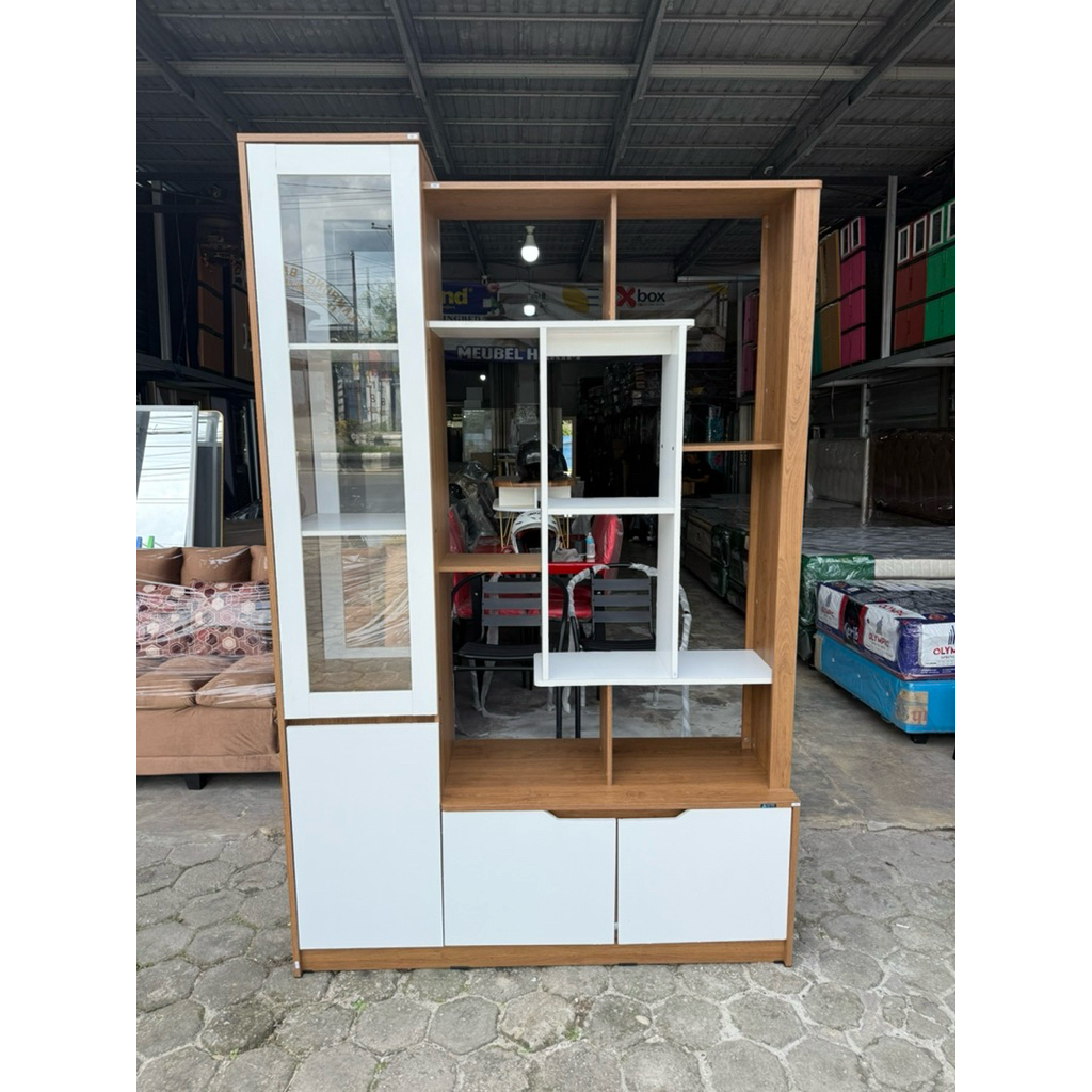 Sekat Ruangan Minimalis By: Mebel Hakim