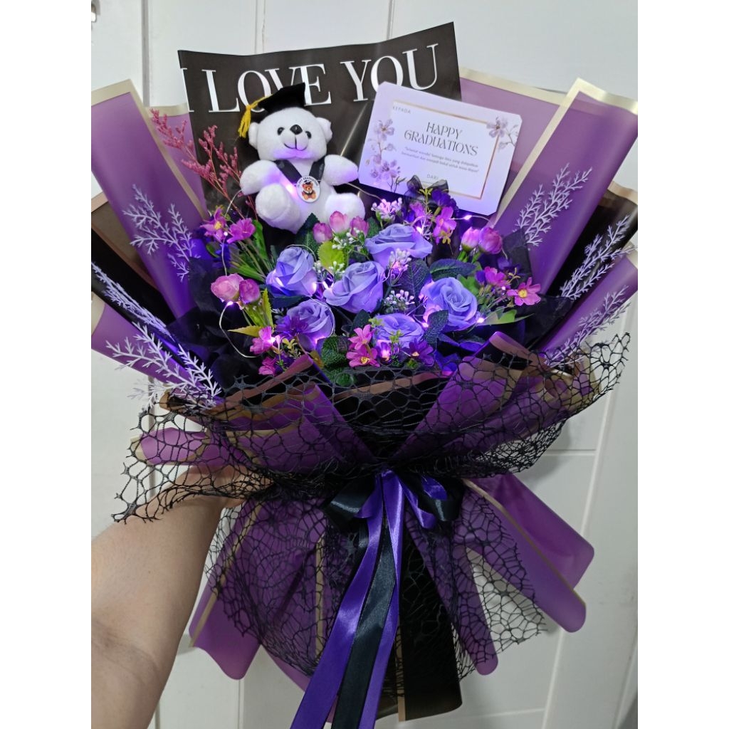 BUKET WISUDA / BUNGA WISUDA / GIFT WISUDA / BUKET ANNIVERSARY / BUKET WISUDA / BUKET MURAH / BUKET L